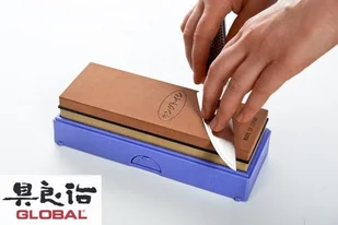 King Kamień wodny King PB-04 Gradacja: 800/6000 z podstawą PB-04 - Akcesoria do noży - miniaturka - grafika 3