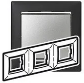 Klawisze i ramki - Legrand Valena - Ramka 3-krotna czarny/srebro 770393 - miniaturka - grafika 1