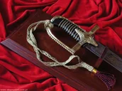 Repliki - broń - Płatnerze hiszpańscy SZABLA HUSARSKA NA TABLO BÓG HONOR OJCZYZNA - miniaturka - grafika 1