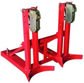 Wyposażenie gospodarstwa rolnego - GermanTech 997 99724858 Uchwyt do beczek podwójny na wózek widłowy GermanTech DG720A udźwig 760 kg) 24858-uniw - miniaturka - grafika 1