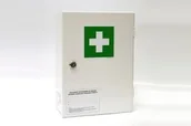 Akcesoria BHP - Pk-Mot Apteczka stalowa ścienna 30 z wyposażeniem DIN 914F-15049 - miniaturka - grafika 1