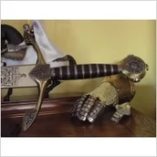 Repliki - broń - Płatnerze hiszpańscy CUDNIE ZDOBIONY MIECZ CZARNEGO KSIĘCIA - miniaturka - grafika 1