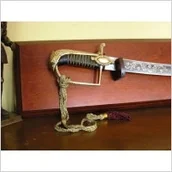 Repliki - broń - Płatnerze hiszpańscy POLSKA OFICERSKA SZABLA WZ 1921 BEZ POCHWY Z OZDOBNĄ RĘKOJE - miniaturka - grafika 1