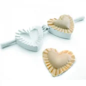 Formy do ciast - Ibili Foremka do pierogów w kształcie serca 10 cm marki - miniaturka - grafika 1