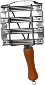 Akcesoria jeździeckie - Zgrzebło metalowe Super - miniaturka - grafika 1