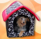 Legowiska dla psów - Hobbydog Buda - Czarna z czerwonym daszkiem - Rozmiar 3 - miniaturka - grafika 1