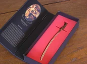 Repliki - broń - POLSKA NOŻYK DO LISTÓW MINIATURKA SZABLA BATORÓWKA W PUDEŁKU - miniaturka - grafika 1