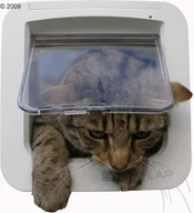 Pozostałe akcesoria dla kotów - SureFlap Drzwiczki z mikrochipem - Forma do montażu w szkle - miniaturka - grafika 1