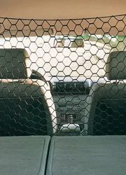 Trixie Siatka do samochodu, uniemożliwia dostanie się zwierzaka na przednie sied - Sprzęt podróżny i transportery dla psów - miniaturka - grafika 5