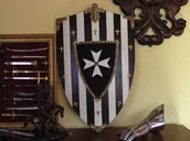 Repliki - akcesoria - Płatnerze hiszpańscy TARCZA ZAKONU KAWALERÓW MALTAŃSKICH - miniaturka - grafika 1