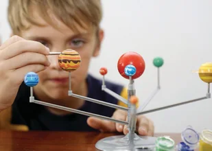 Russell UKŁAD SŁONECZNY PLANETARIUM - KIDZ LABS 4M - Mały naukowiec - miniaturka - grafika 5