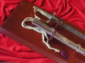 Repliki - broń - Płatnerze hiszpańscy SZABLA POLSKA OFICERSKA GEN. SIKORSKIEGO WZ 1920 Z POCHWĄ N - miniaturka - grafika 1