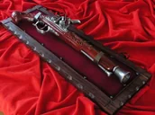 Repliki - broń - Hiszpania DŁUGI MYŚLIWSKI GARŁACZ NA DREWNIANEJ ZAWIESZCE - miniaturka - grafika 1