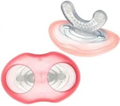 Gryzaki dla dzieci - Tommee Tippee Gryzaczek na dziąsełka 1 etap różowy - miniaturka - grafika 1