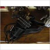 Repliki - akcesoria - Denix CZARNY SKÓRZANY PAS Z NABOJAMI NA JEDEN REWOLWER - miniaturka - grafika 1