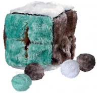 Zabawki dla kotów - Trixie Zabawki Pluszowa Kostka z piłeczkami z kocimiętką dla kota nr kat. 4104 - miniaturka - grafika 1