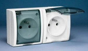 Kontakt Simon Gniazdo Natynkowe Aquarius z/u Podwójne IP44 AQGZ1-2/11a biały - Gniazdka elektryczne - miniaturka - grafika 2