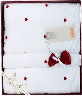 Soft Cotton Zestaw podarunkowy ręczników MICRO LOVE Biały / liliowe serduszka Zestaw podarunkowy ręczników MICRO LOVE Biały / liliowe serduszka - Ręczniki - miniaturka - grafika 2
