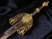 Repliki - broń - Płatnerze hiszpańscy MINIATURKA HISTORYCZNY MIECZ CHIŃSKI JIAN - miniaturka - grafika 1