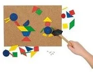 Zabawki kreatywne - Goki Przybijanka z młotkiem - miniaturka - grafika 1