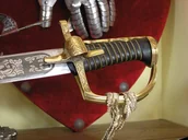 Repliki - broń - Płatnerze hiszpańscy POLSKA SZABLA HUSARSKA Z PALUCHEM BEZ POCHWY - miniaturka - grafika 1