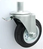 Kółka i bloczki - Zabi Koło metalowo-gumowe w obudowie skrętnej z trzpieniem i hamulcem fi 100 - miniaturka - grafika 1