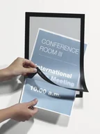 Systemy ekspozycyjne i znaki informacyjne - Durable MAGAFRAME A4 - samoprzylepna magnetyczna ramka z uchylną przednią stroną - miniaturka - grafika 1