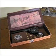 Repliki - broń - Hiszpania UNIKATOWY COLT PEACE MAKER Z 1873 W PUDLE - NABOJE - miniaturka - grafika 1