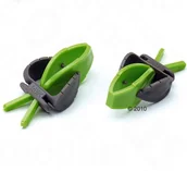 Akcesoria dla ptaków - Savic Uchwyt do pokarmu Pincer - 2 sztuki - miniaturka - grafika 1