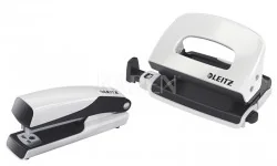 Leitz Zszywacz + dziurkacz Mini WOW metalowy, perłowy biały 55612001 - Przybory szkolne - miniaturka - grafika 3