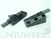 Inne mocowania - Sigern Mocowanie do deski w słupku ogrodzeniowym / standard - pakowane po 100szt - miniaturka - grafika 1