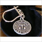 Repliki - akcesoria - Płatnerze hiszpańscy WYJĄTKOWY BRELOK Z SYMBOLEM ZAKONU ŚW. JAKUBA Z ALTOPASCIO - miniaturka - grafika 1